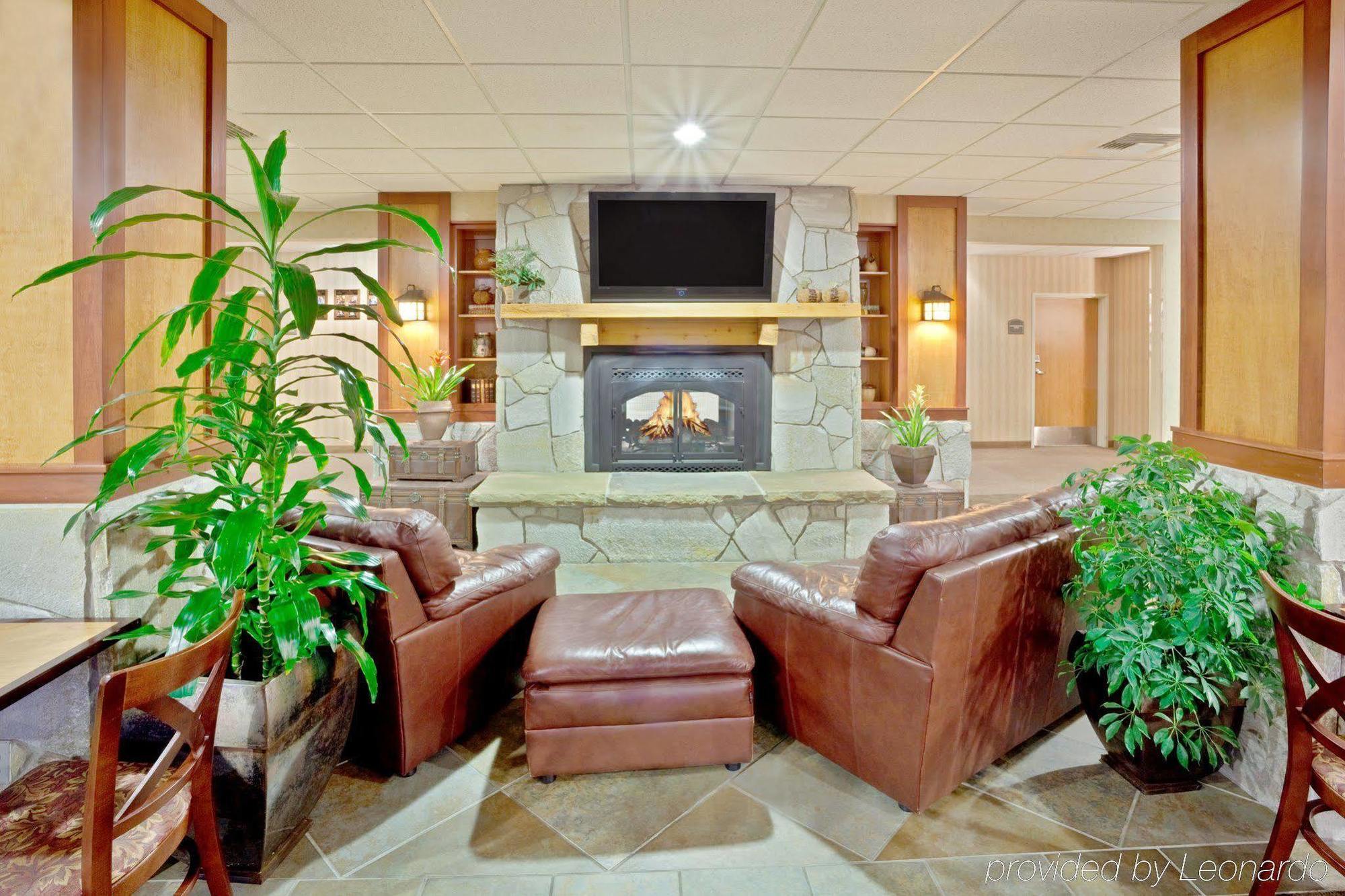 Holiday Inn Express & Suites Cheney By Ihg Exterior foto